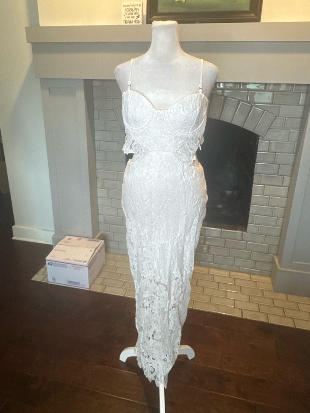 Amable Lace Cutout Midi Dress Sz Medium (read description) - NWT - Picture 6 of 8